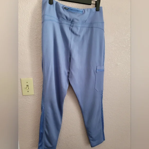 Jaanuu Scrub Set in Ceil Blue - Picture 5 of 5